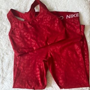 Nike Pro Red Set